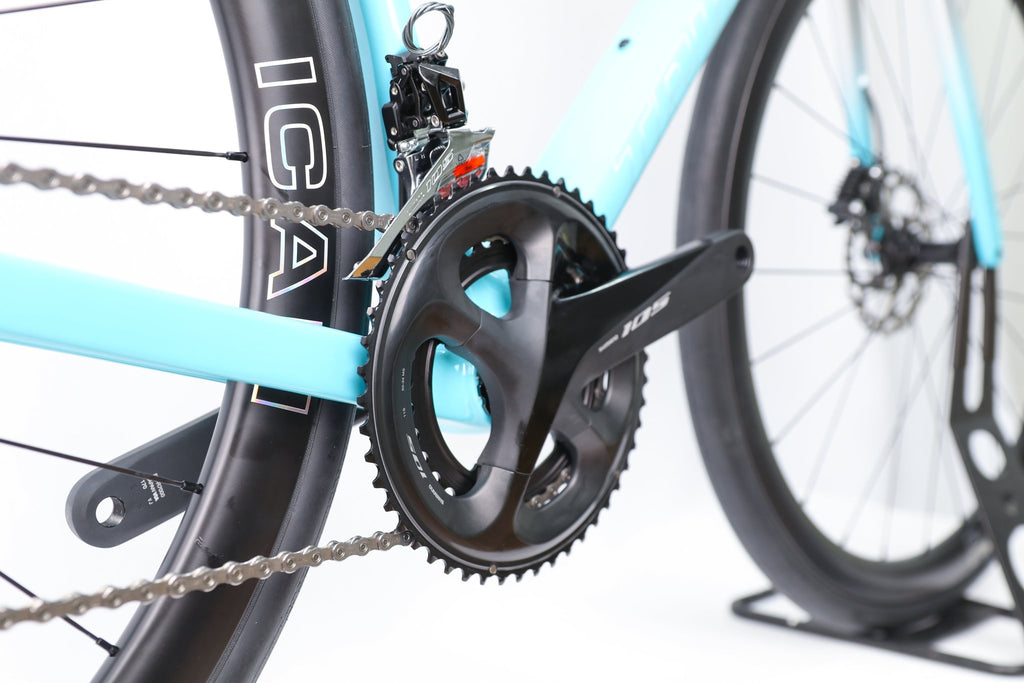 Light Road Disc Bike Flyee - Triaero